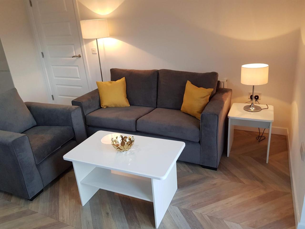1 Royal View Apartments Стерлинг Экстерьер фото