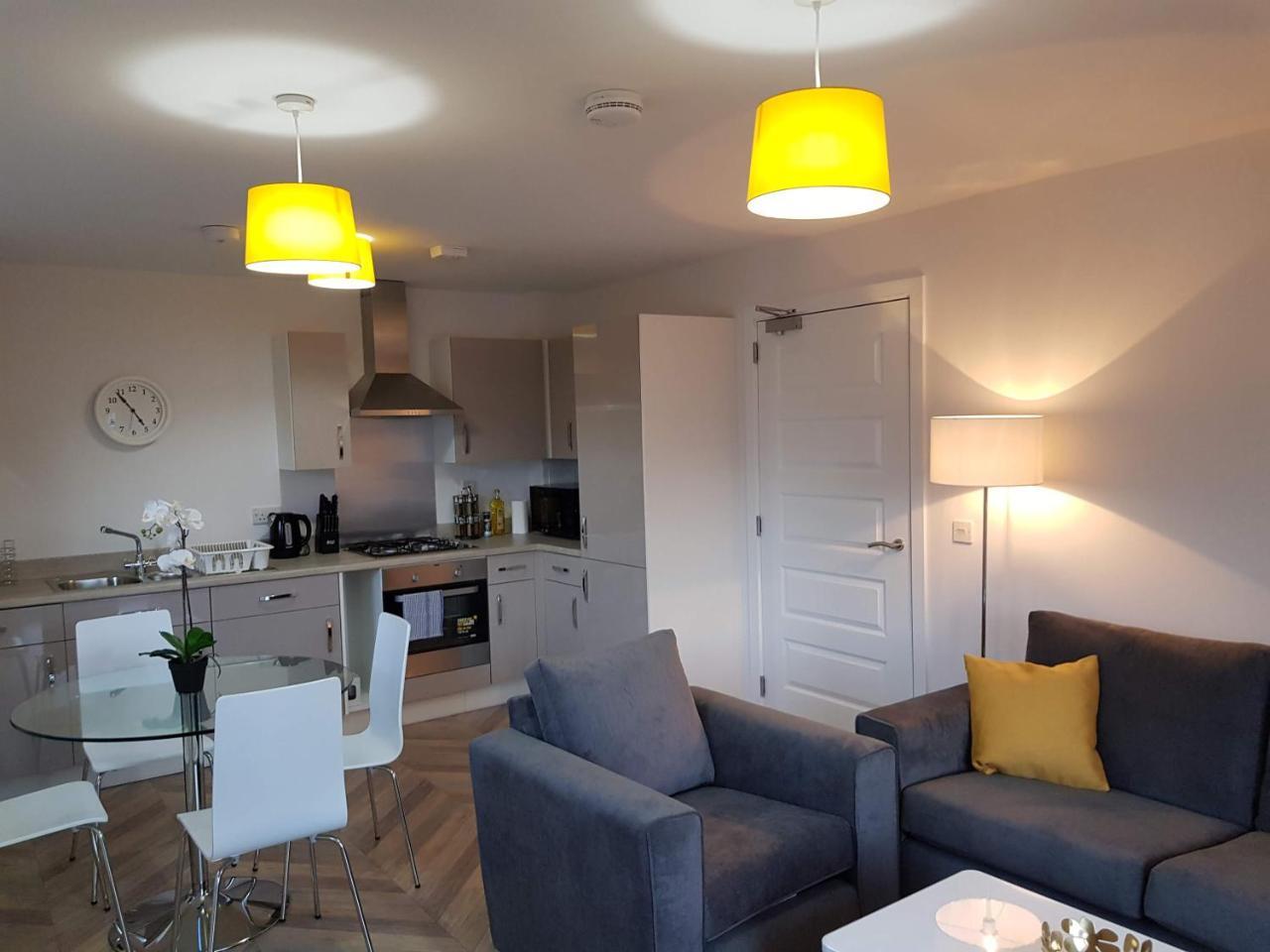 1 Royal View Apartments Стерлинг Экстерьер фото