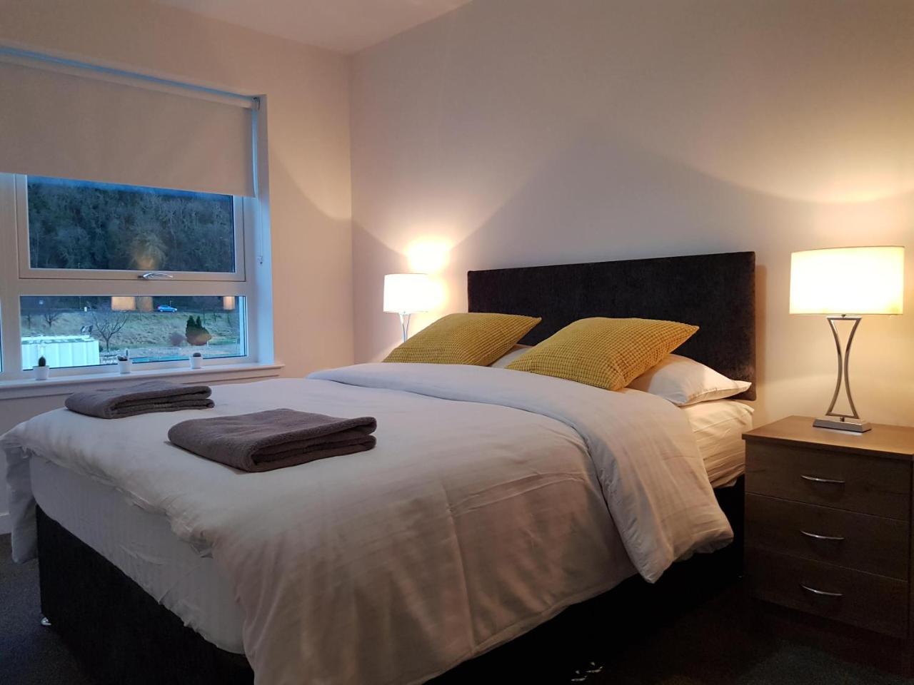 1 Royal View Apartments Стерлинг Экстерьер фото