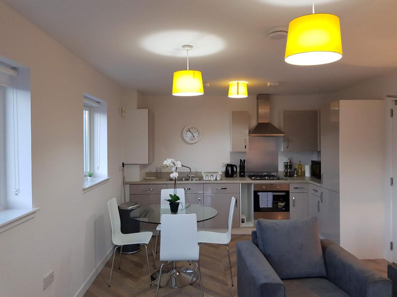 1 Royal View Apartments Стерлинг Экстерьер фото